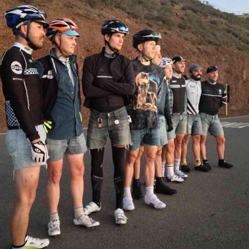 missioncycling: Repost of the #jortsraid crew // #missioncycling #jortstrong via @bellobela by dmong