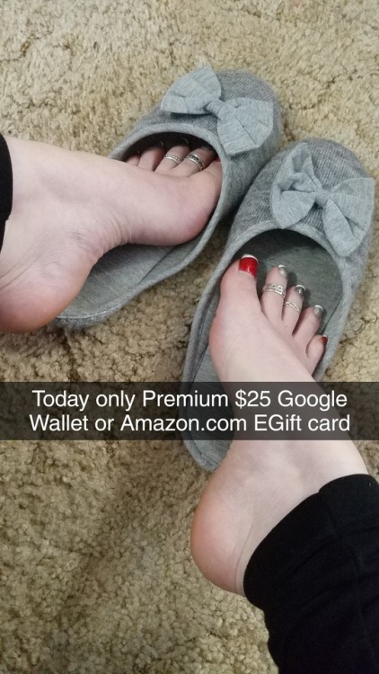 nikkipresents:  Today Only. Snapchat Premium is ษ!!!!