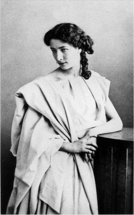 Félix Nadar: Sarah Bernhardt in the Role of Junie in “Britannicus” 1860
