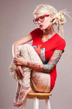 ilovetattoogirls:  Alloy Ash 