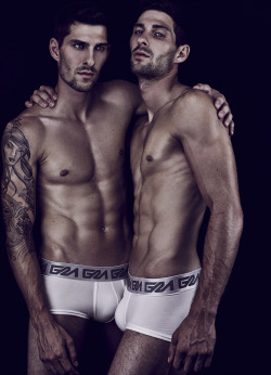 wallboyz:  Adam and Chris Mort | ph. Daniel