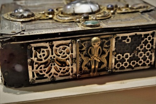 barbucomedie: Shrine of the ‘Stowe Missal’ from Lorrha, Republic of Ireland dated t