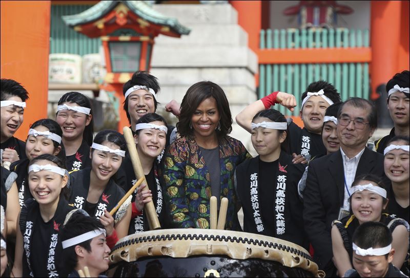 stereoculturesociety:DailyPBO: The First Lady in Japan - March 2015 Photos from