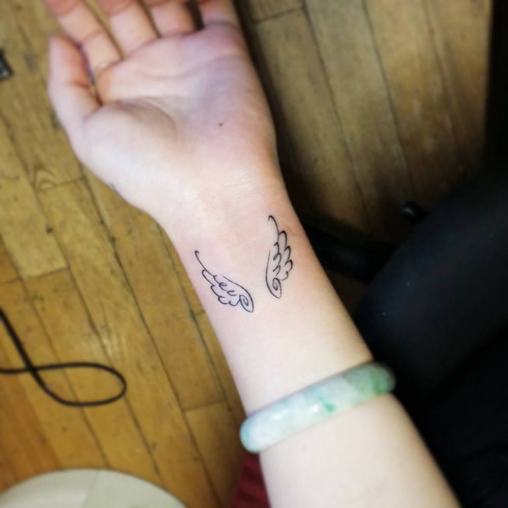 The cutest tattoo 😭♥️ by @turk.joness @chaotictattoomelrose art by  @artslut_408 | Instagram