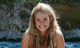 kara-zorel:Lily James as Young Donna in Mamma Mia! Here we go again