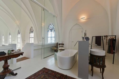 gravityhome:Modern Design Meets Historic Architecture In A Converted Church In UtrechtFollow Gravity