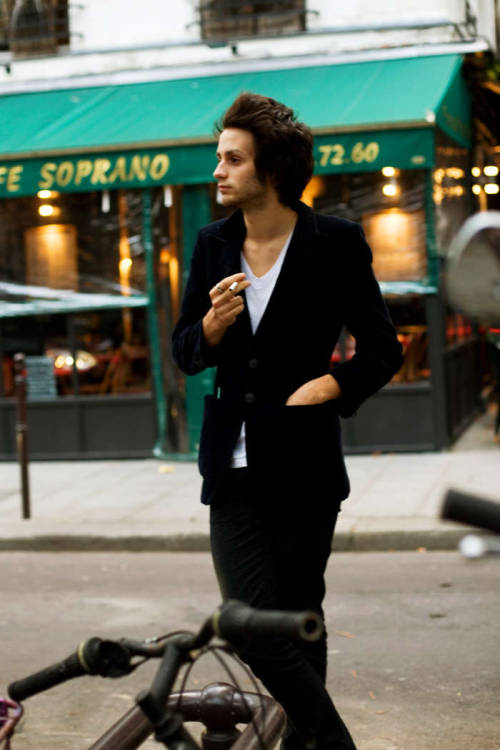 Global Street Style : Black + White Tales 01