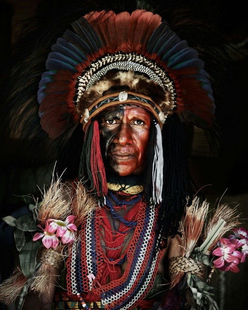 mabinigion:Goroka.  Come meet the tribe