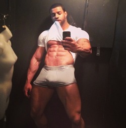 Dyedclothes: Bulging. 