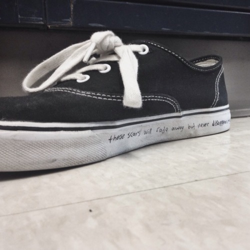 fvckingdemise:  I love how La Dispute is always true to their songs and fans 