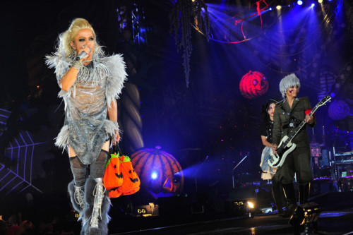 vampsworld: Natalie Live Report Day 3: ‪VAMPS‬ HALLOWEEN PARTY 2015 MAKUHARI &gt;&gt;