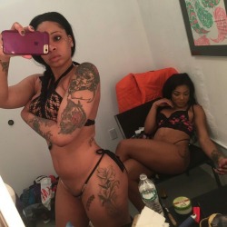 sidebitchesonly:  IG bitches… they all bad lol