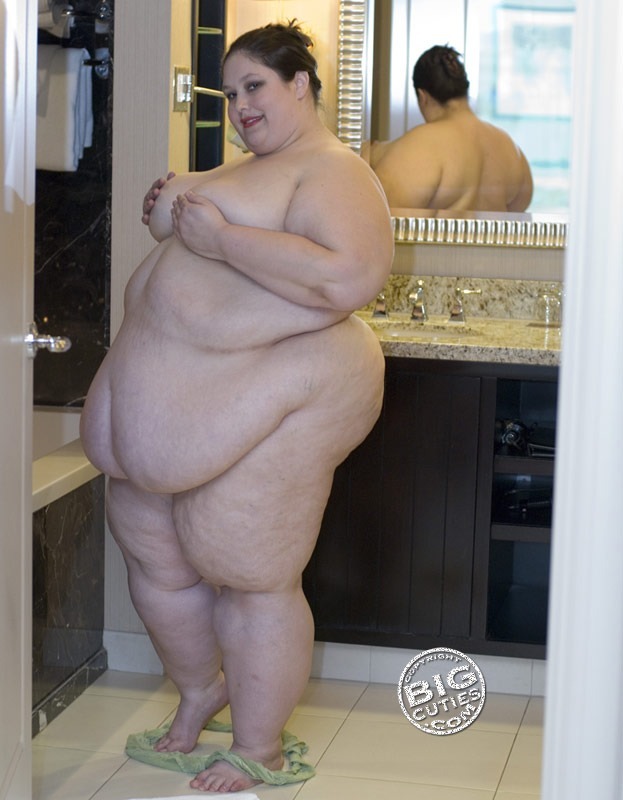 mycorspeisazombie:  ssbbwfanatic:  johnb732:  bbwexchange:  i-ben-awesome:  Trysta
