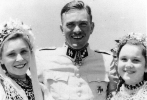 dielegionendesfuhrersvongott: SS-Obersturmführer Gerhard Bremer z divízie Leibstandarte 