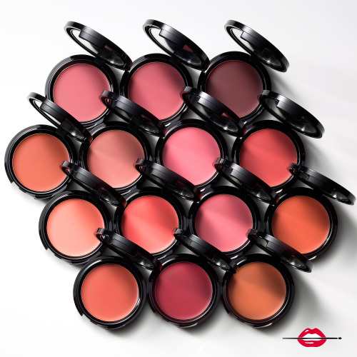 Blush for National Pink Day! #MAKEUPFOREVER #NationalPinkDay