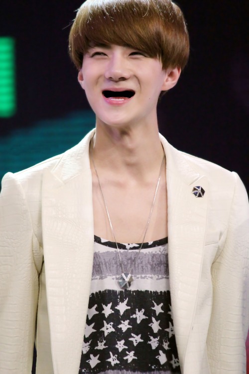 taominator:exo k without teeth