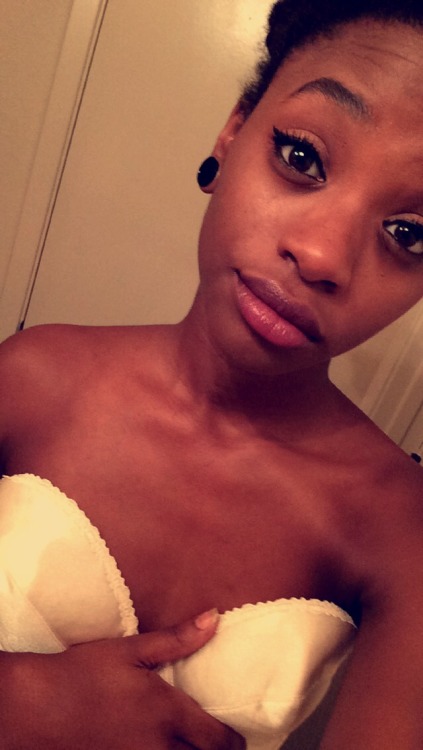 skyhighviibe:  Feelin myself
