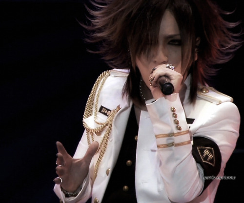 GazettE’s 15th Anniversary Live [NINTH Album]Please do not remove my name from the screen