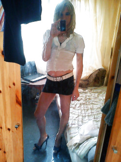 horny-babes-crossdressing:  CrossDresser