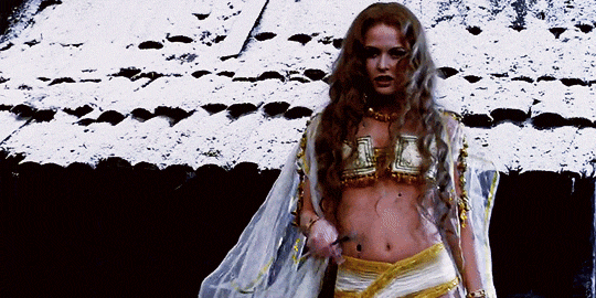 yvmeji:Marishka’s Transformation, Van Helsingdir. Stephen Sommers