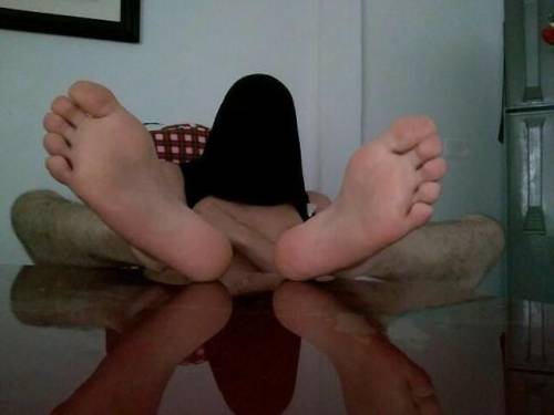 By @cris12.febr | #malefoot #malefeet #malefootfetish #feet #foot #footporn #patas #hotmalefeet #hot