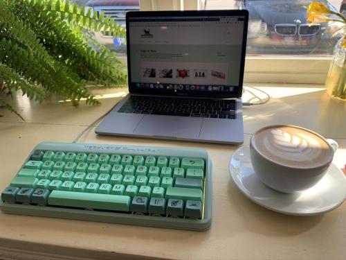 yournewkeyboard:“Ridiculously good lighting