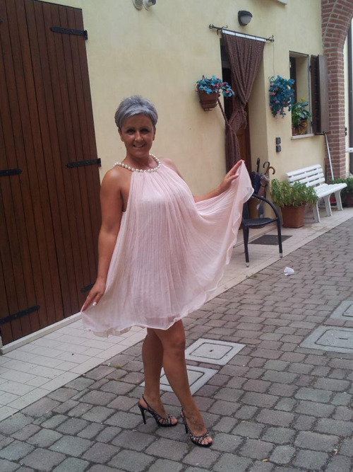 hotgrannysluts: Kinky old tart based in  Elgin seeking NSAGranny Sluts @ app.hotgrannysl