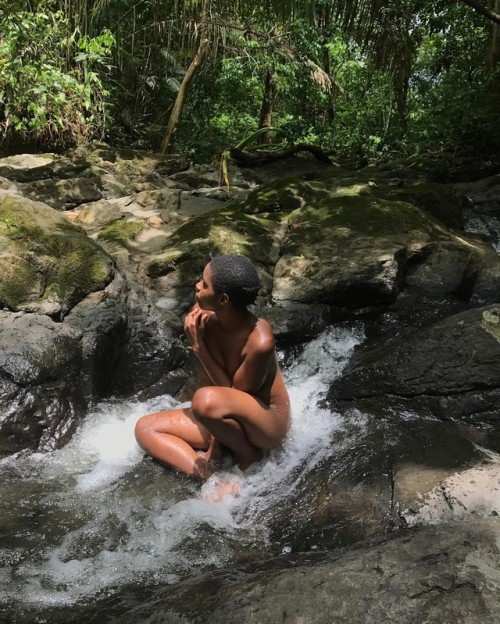 dontfuckwidme: This Water is Extremely Healing. ✨✨
