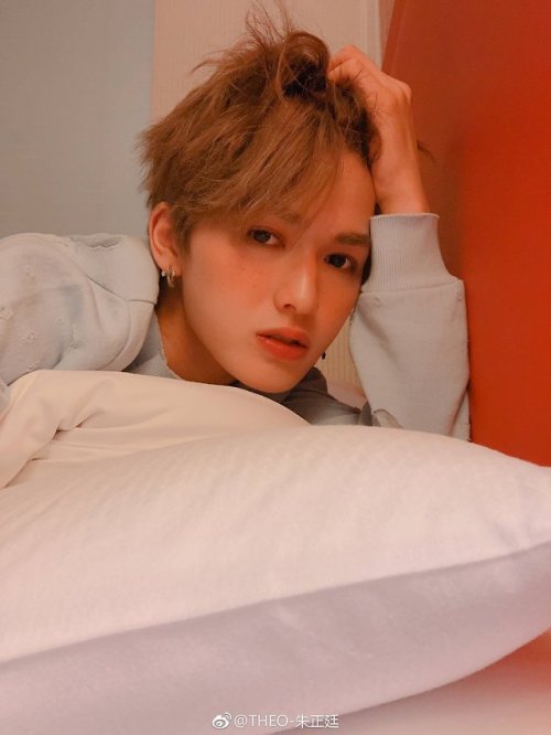 fy-nine-percent: 180504 Zhu Zhengting © THEO-朱正廷 *CL*