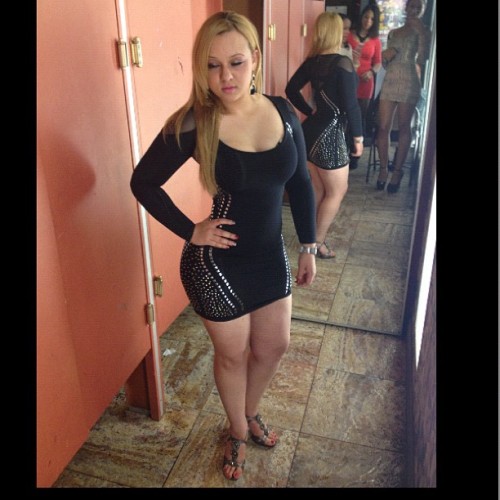 Isamar. A young class 3 Absolute Woman share her private life an intimity.