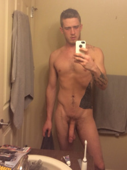 Naked Male Selfies