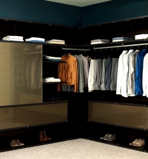 Closet - OpenDressing Room: Large, Contemporary, Gender-neutral Dressing Room Design With Gray Carpet
