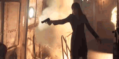 pocahontasflowz:Angelina Jolie Pitt with guns.