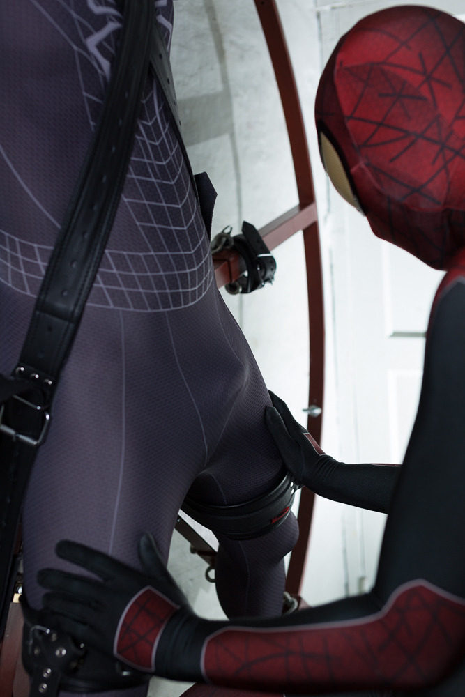almostlycra: Spiderman in Trouble Part 3 Other Parts: http://almostlycra.tumblr.com/post/157161800731/some-pics-made-with-friends-in-the-qu%C3%A4lgeist