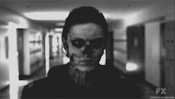 bring-me-back-to-wonderland:  x