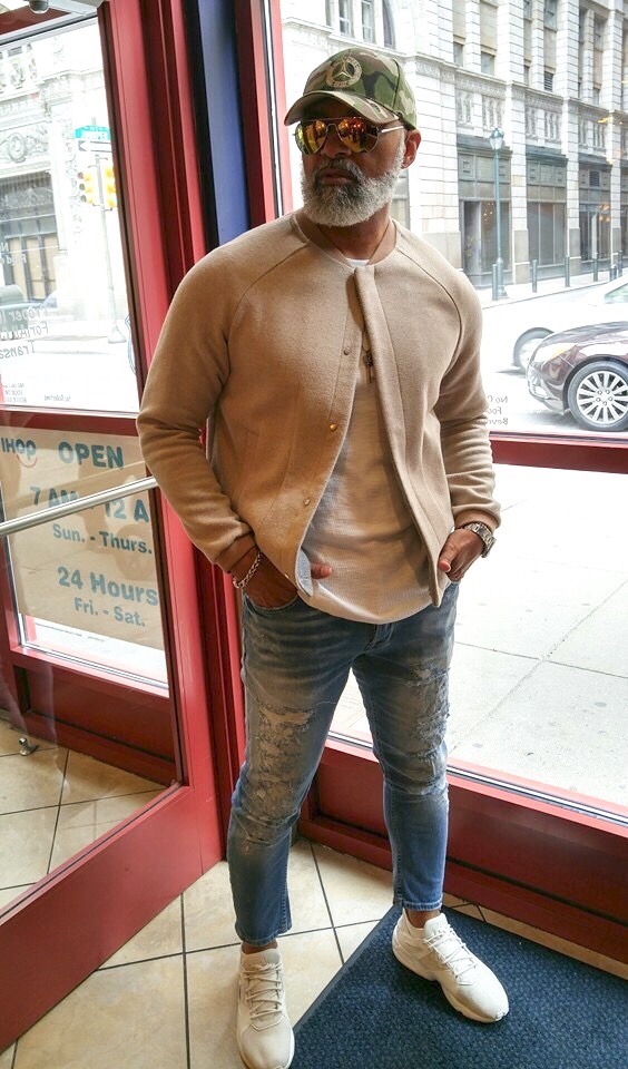 neverbeensimpleminded:  😍😘  honest to god i want him to take me under his wing.