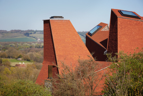 remash:caring wood ~ macdonald wright + rural office for architecture | photos © james morrisHom