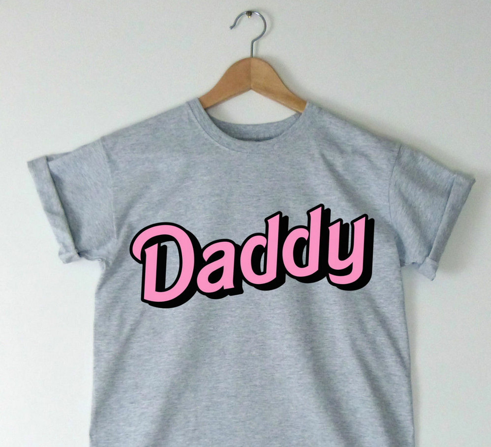 cosmic-noir:  tshirtsandtees:  Pink/Grey UNISEX “DADDY” Bubble Writing Text T-Shirt
