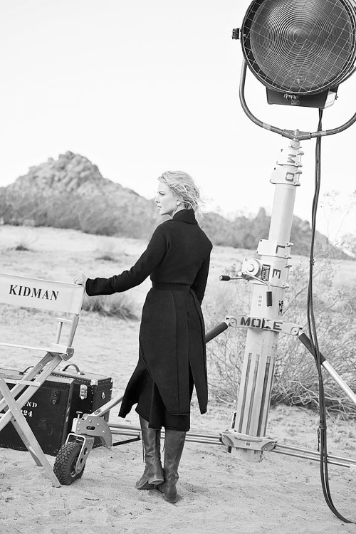 eternitychic:  http://eternitychic.tumblr.com/ Model : Nicole Kidman . Photographer :  Peter Lindbergh .  Vogue US August 2015 