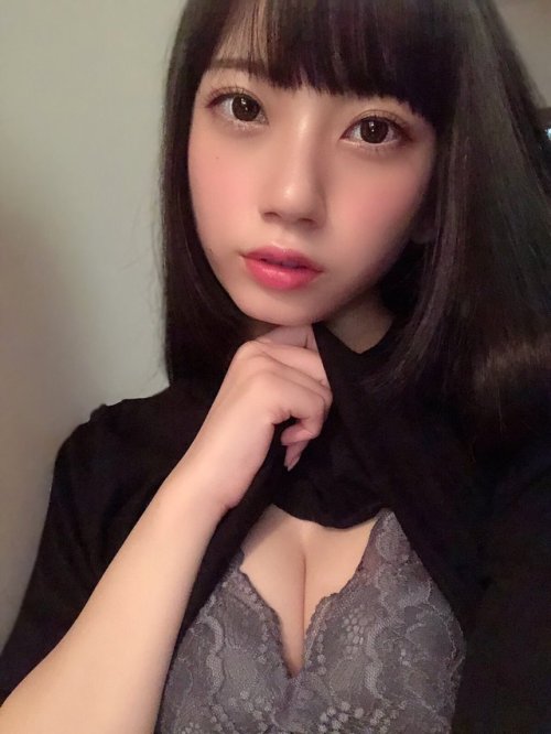 aimmmh2: twitter.com/mia_nanasawa