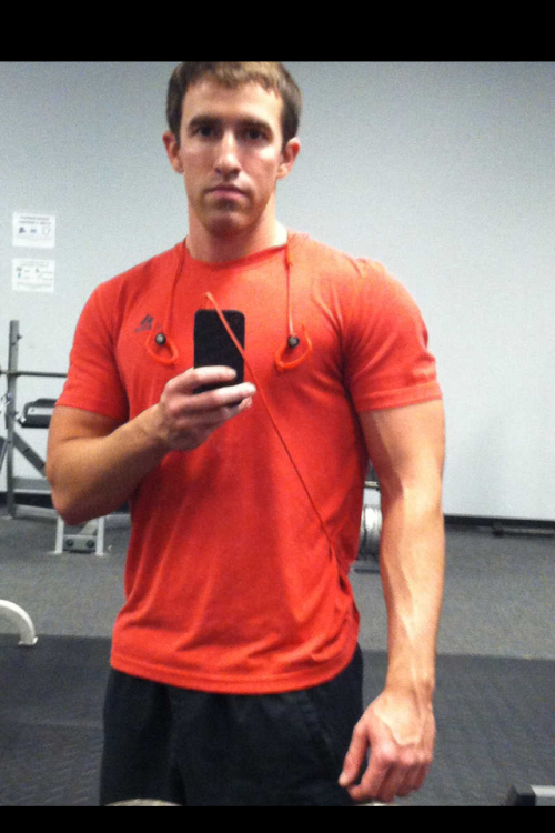texashotmen:  breedr:  BREEDr ORIGINAL Eric, 23   Follow me at texashotmen.tumblr.com
