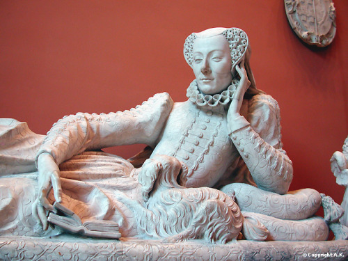 Funerary monument to Valentine Balbiani by Germain Pilon, 1574-1575