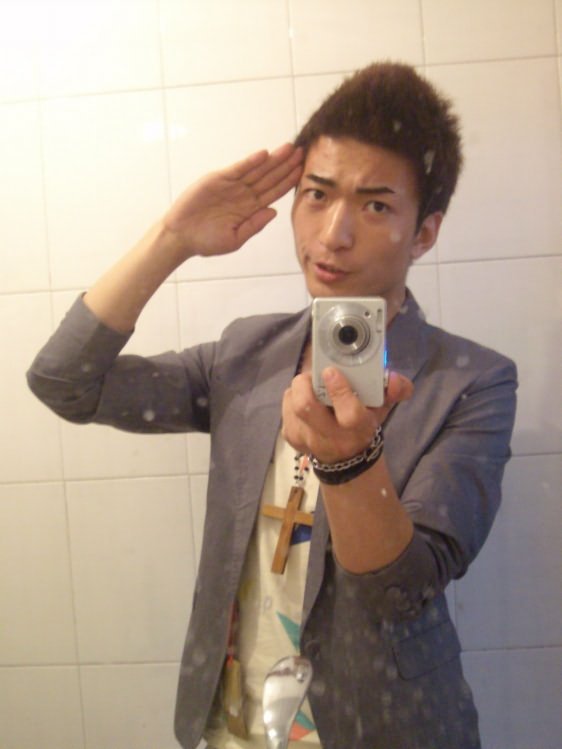 lovelyasianguys:  So Hot!
