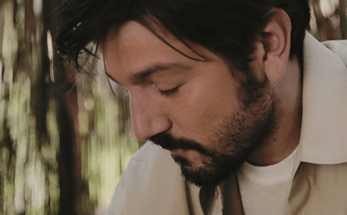 pocsource:Dressing Up With Diego Luna
