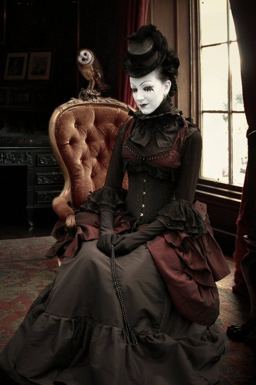 benefik:  portrait 01 and Gothic dark angel fae by KYghost