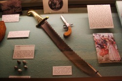 barbucomedie:  Russian pioneers sword and