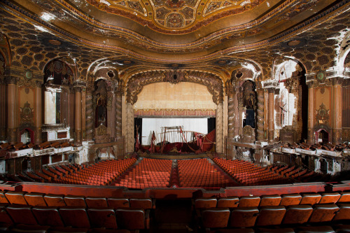 Matt Lambros - Abandoned Theaters | Заброшенные театры