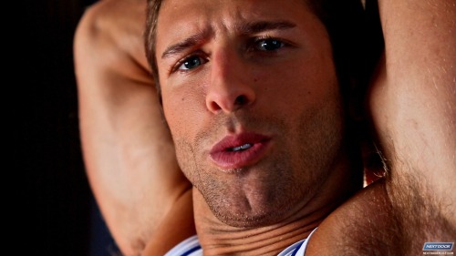 floridaniceboy:  You wanna wrestle? You gotta stretch first, bro!Reblog & follow for more: Floridaniceboy.tumblr.com/archive