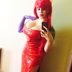 envyuscosplay:  Never got any proper photos of this bad boy may have to dust it off one of these days ❤️❤️❤️ #envyus #cosplay #jessicarabbit #curvy