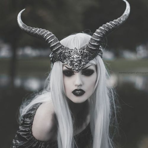 Sex socialpsychopathblr:  Obsidian Kerttu by pictures